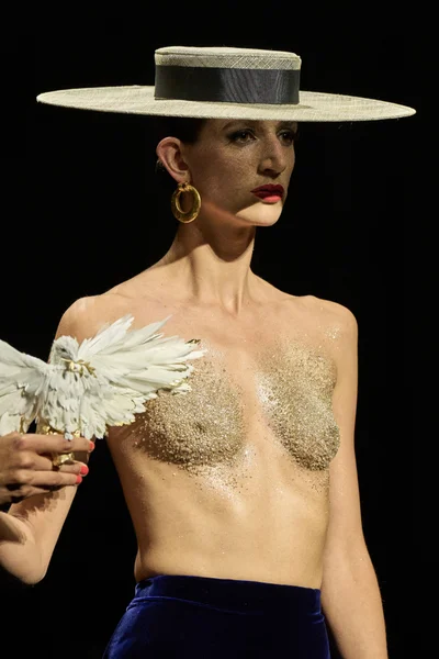 Look 92